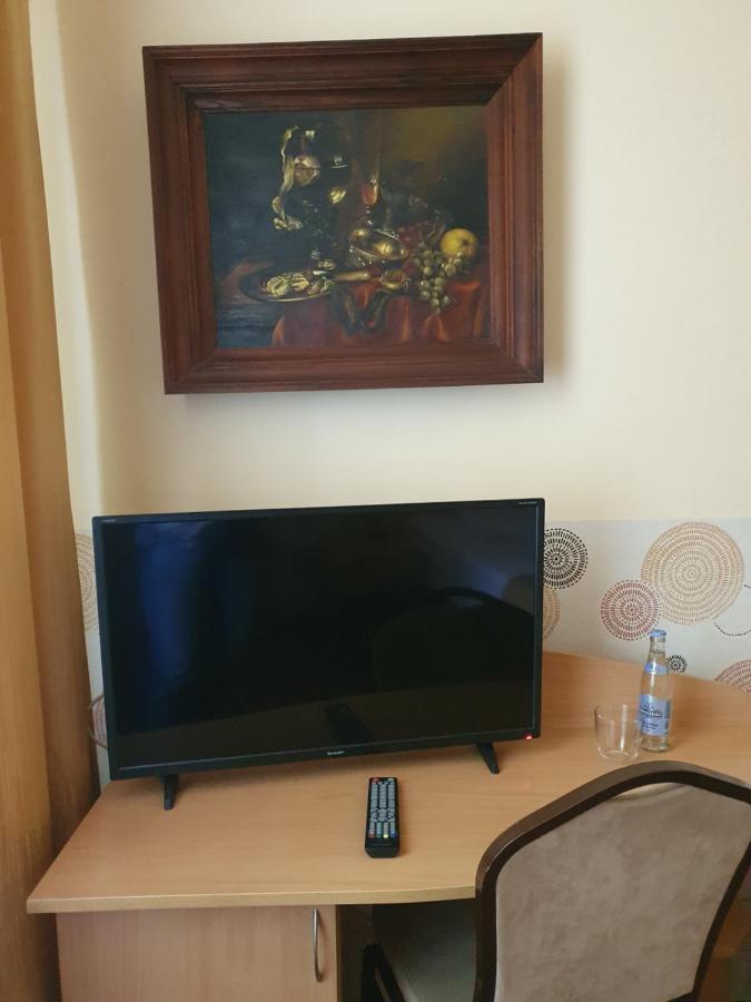 Hotel Iskra Ряшів Екстер'єр фото