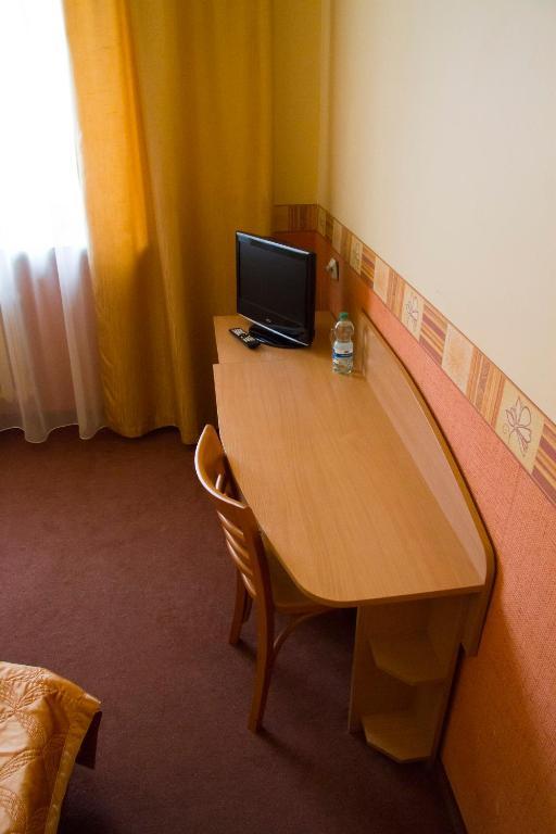 Hotel Iskra Ряшів Номер фото