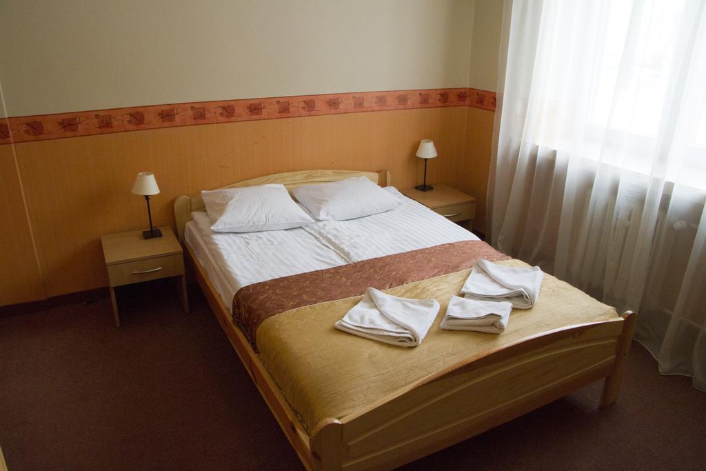 Hotel Iskra Ряшів Номер фото