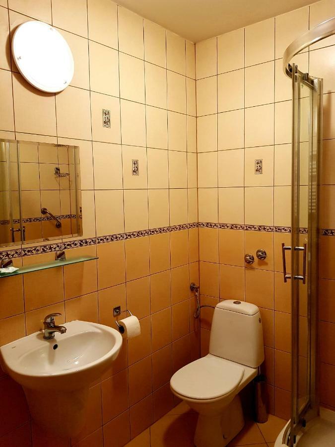 Hotel Iskra Ряшів Екстер'єр фото