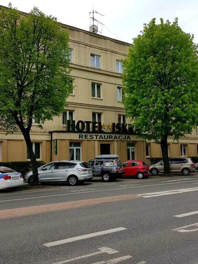 Hotel Iskra Ряшів Екстер'єр фото